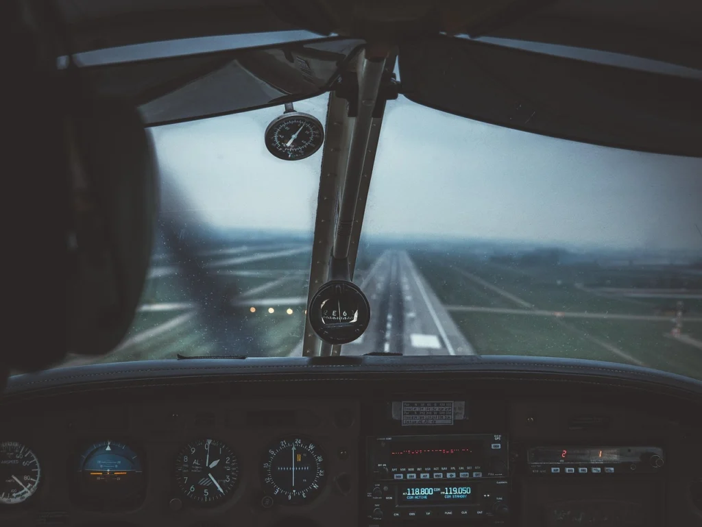 Niña de 9 años piloteando un avión en emergencia
